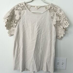 UMGEE Cream  Floral Sleeves Appliqué Top M